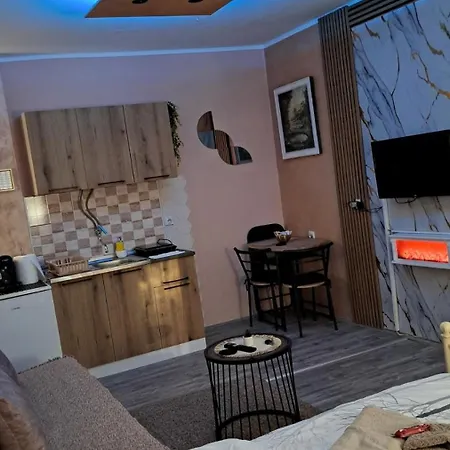 Iva Apartman *